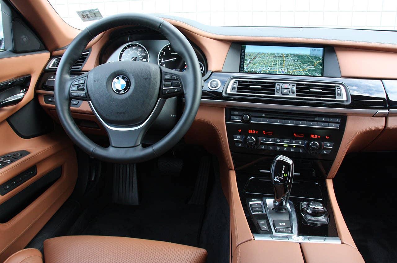 2010 BMW 760Li interior