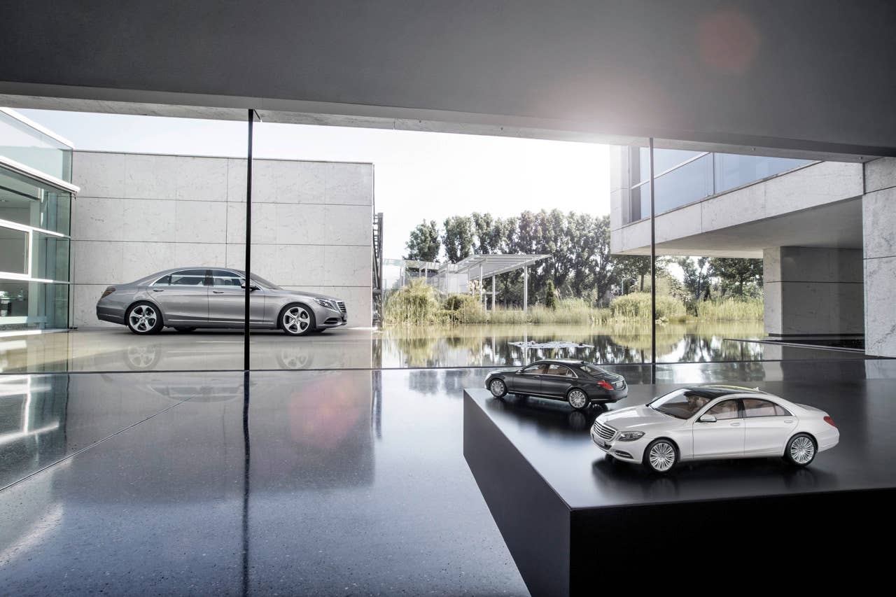 Mercedes-Benz S-Class scale model