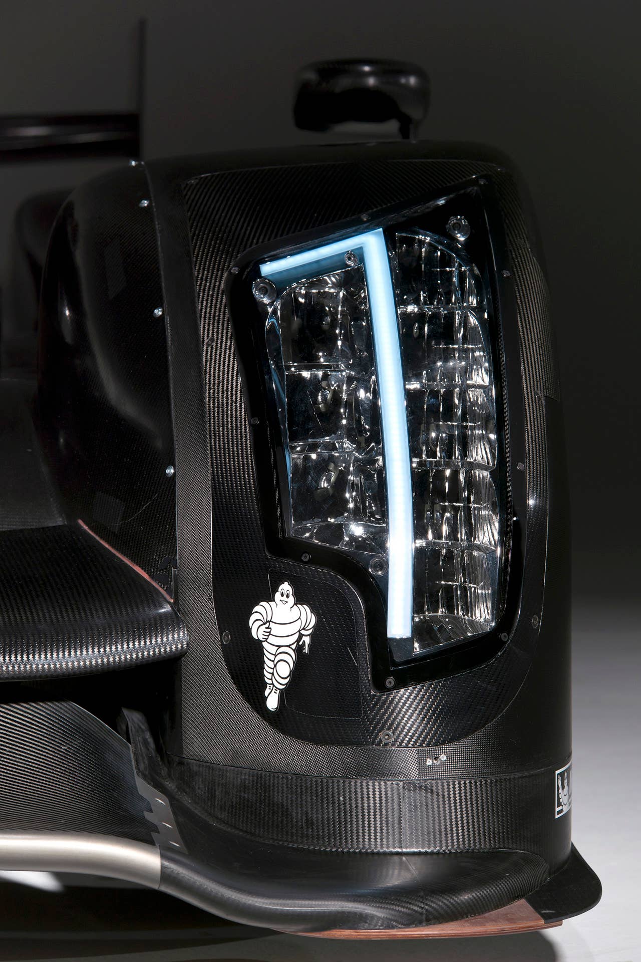 Audi R18 TDI led headlights