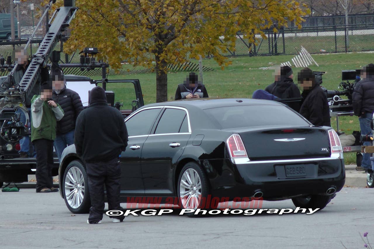2012 Chrysler 300C spy shots