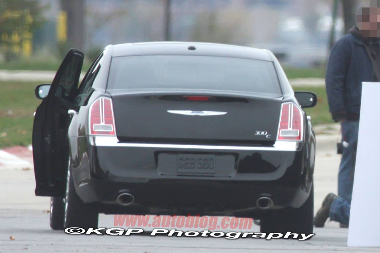 2012 Chrysler 300C spy shots