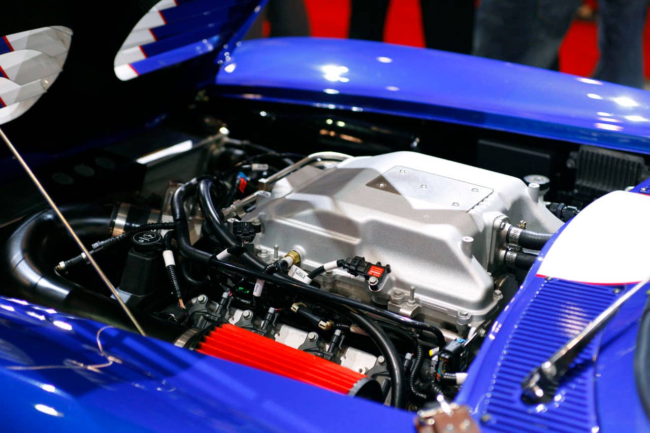 Superformance Chevrolet Corvette Grand Sport E-Rod LSA engine