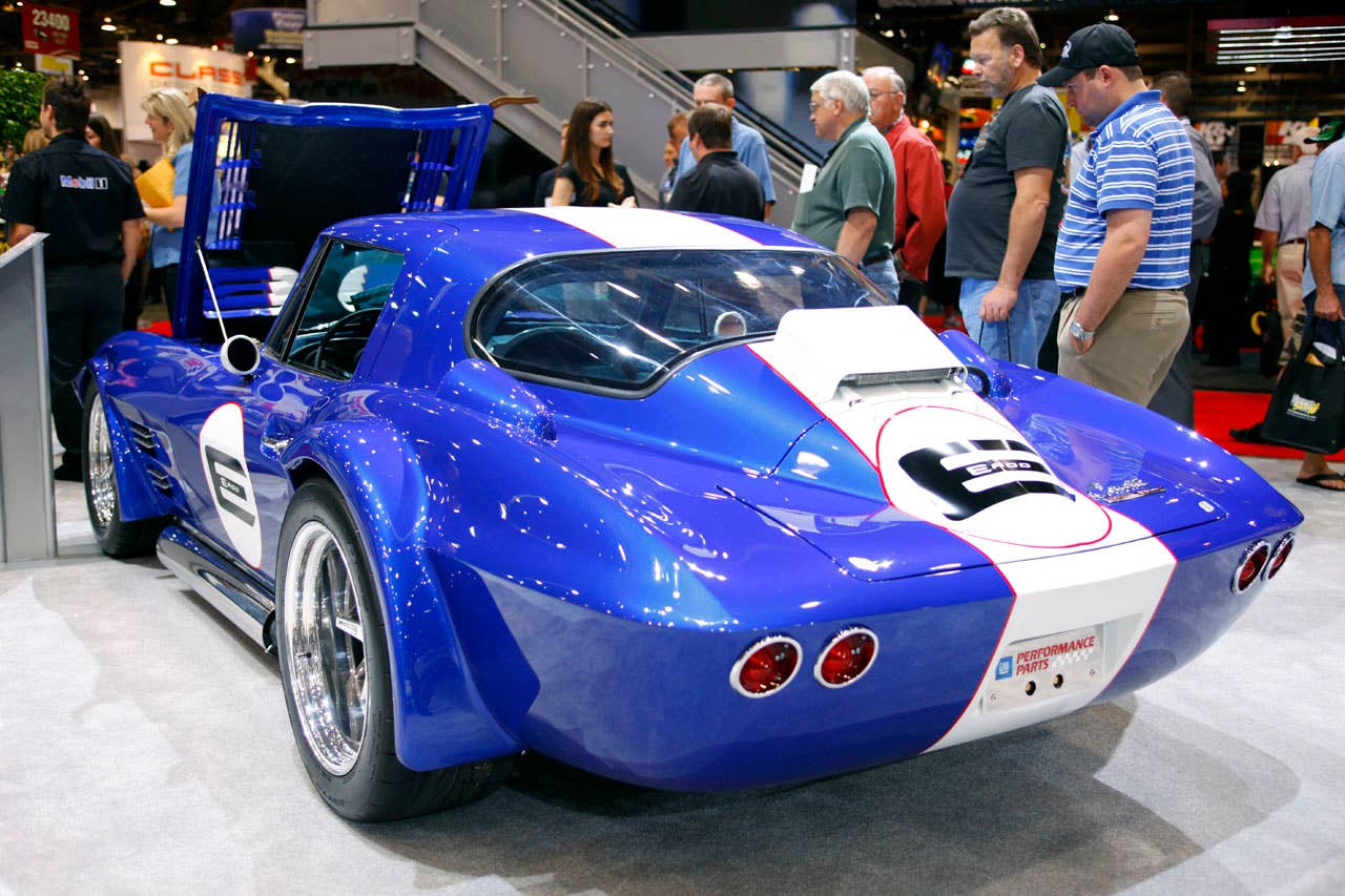 Superformance Chevrolet Corvette Grand Sport E-Rod LSA rear 3/4