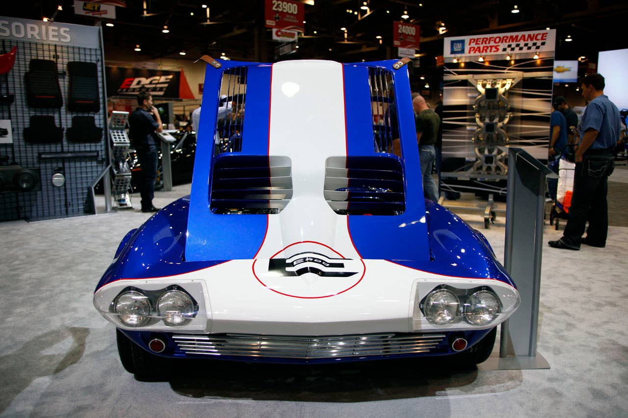 Superformance Chevrolet Corvette Grand Sport E-Rod LSA front