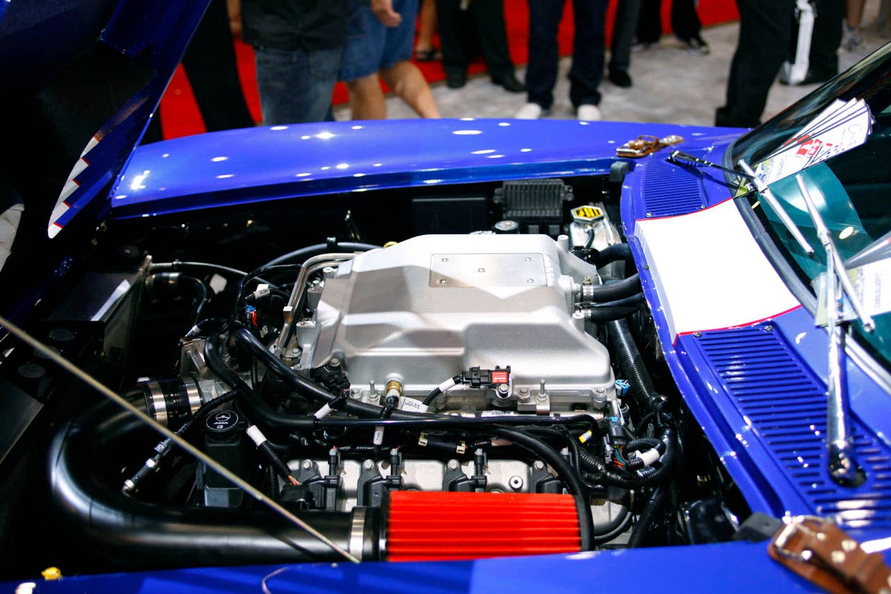Superformance Chevrolet Corvette Grand Sport E-Rod LSA engine
