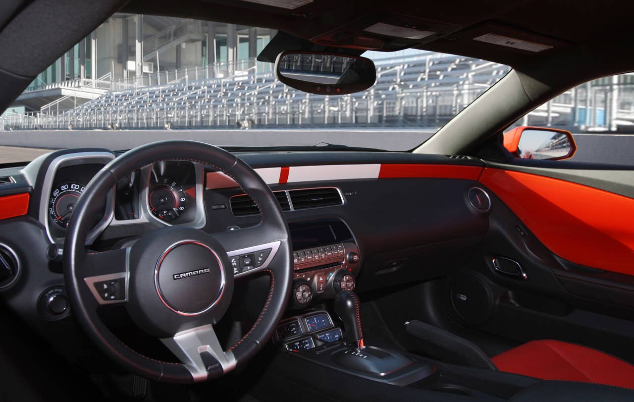 2010 Chevrolet Camaro Indianapolis 500 Pace Car. X10CH_CM306  (United States)