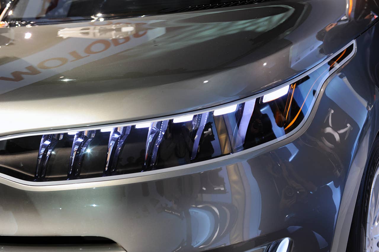 Kia KV7 Concept