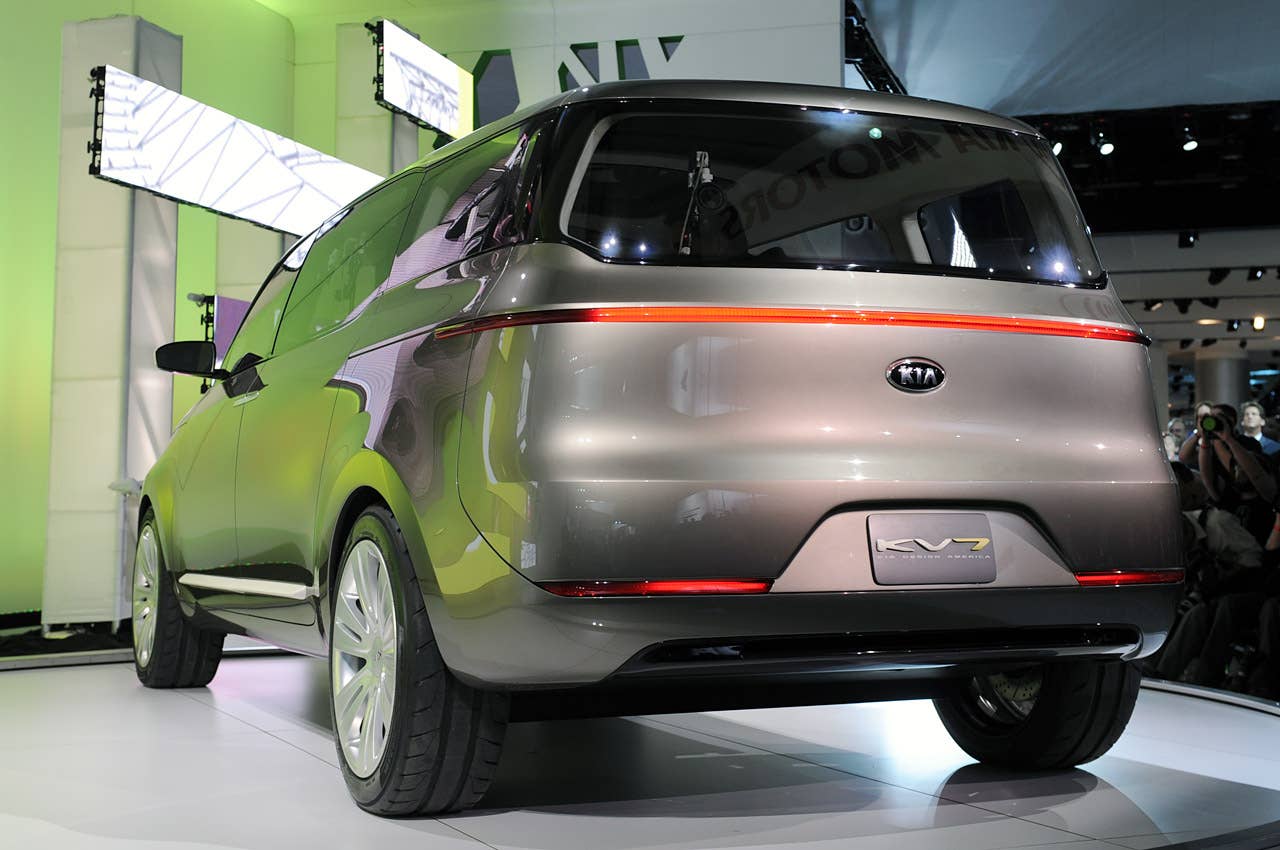 Kia KV7 Concept