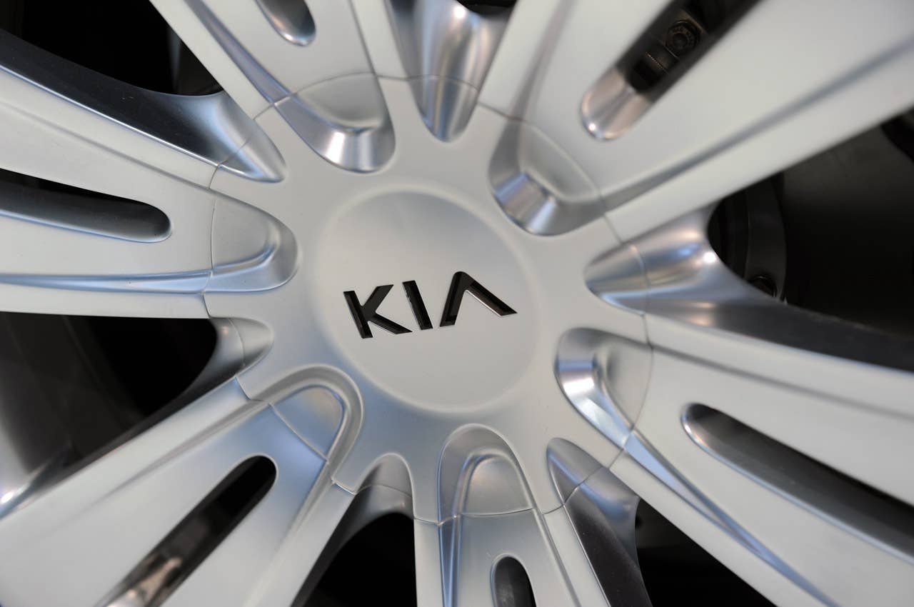 Kia KV7 Concept