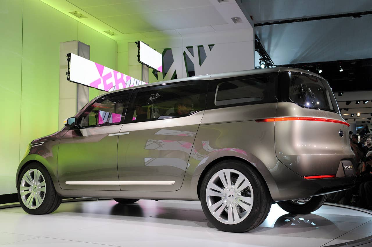 Kia KV7 Concept