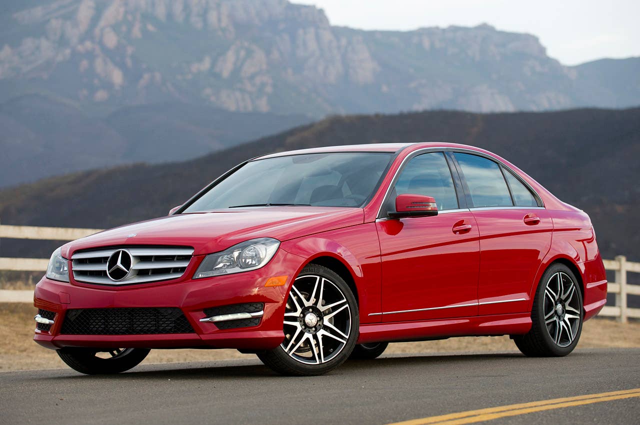 2013 Mercedes-Benz C250 Sport front 3/4 view