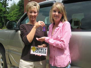 There is no easy cure for teenage traffic deaths and injuries, but Susan Kessler believes she has at least come up with a way to help limit the carnage: When a new driver gets behind the wheel, just slap a temporary warning sign on the car. Here, Kessler family friend Sheila Burns passes the keys to her granddaughter, Kayla.Research More on Teen Driving SafetyMom Develops Safe "Teen Driving" SignCar SafetySafest Used Cars For Teens