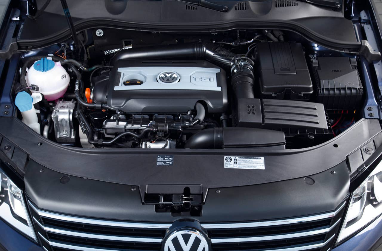 2011 Volkswagen Passat engine