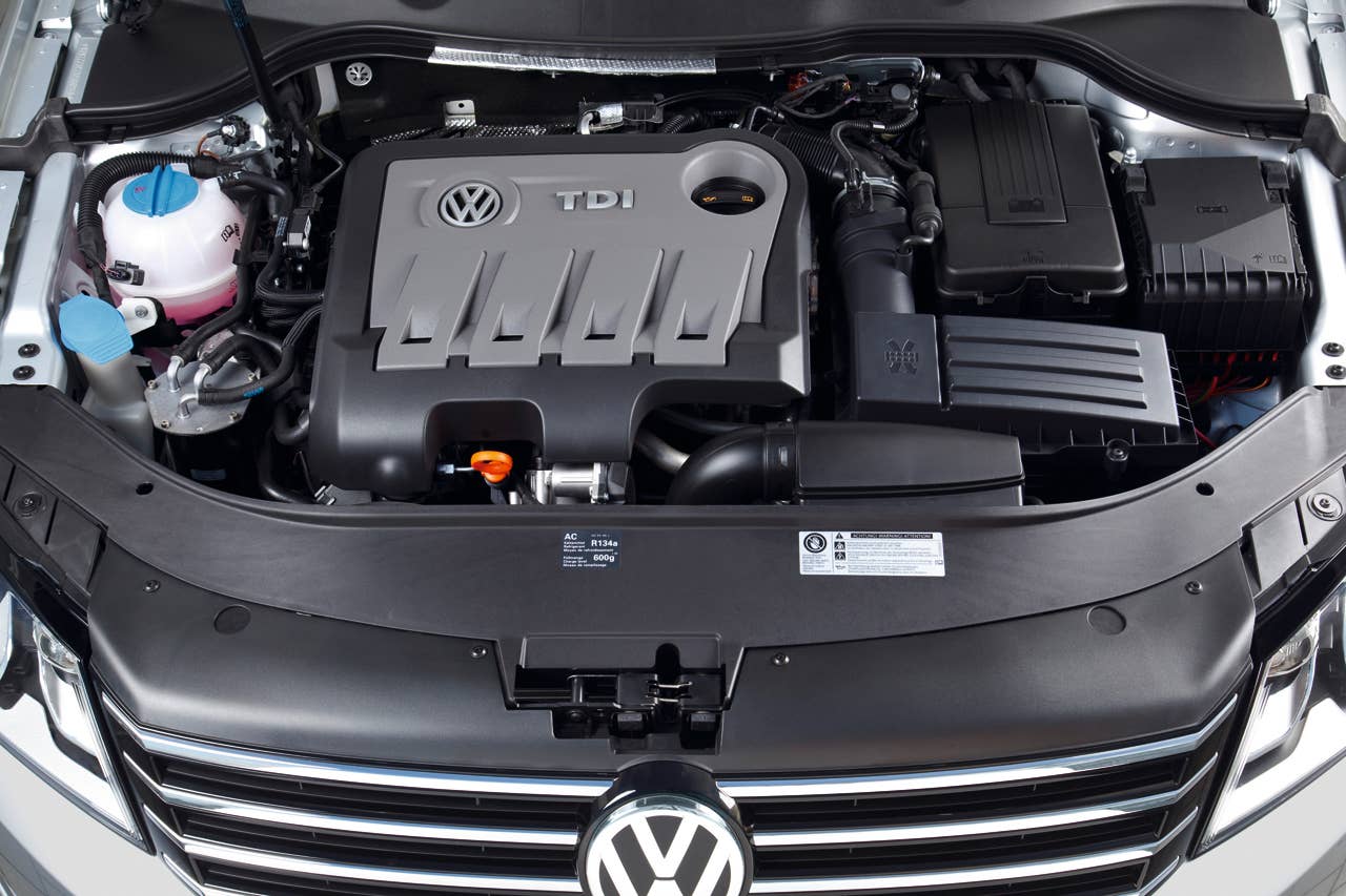 2011 Volkswagen Passat engine