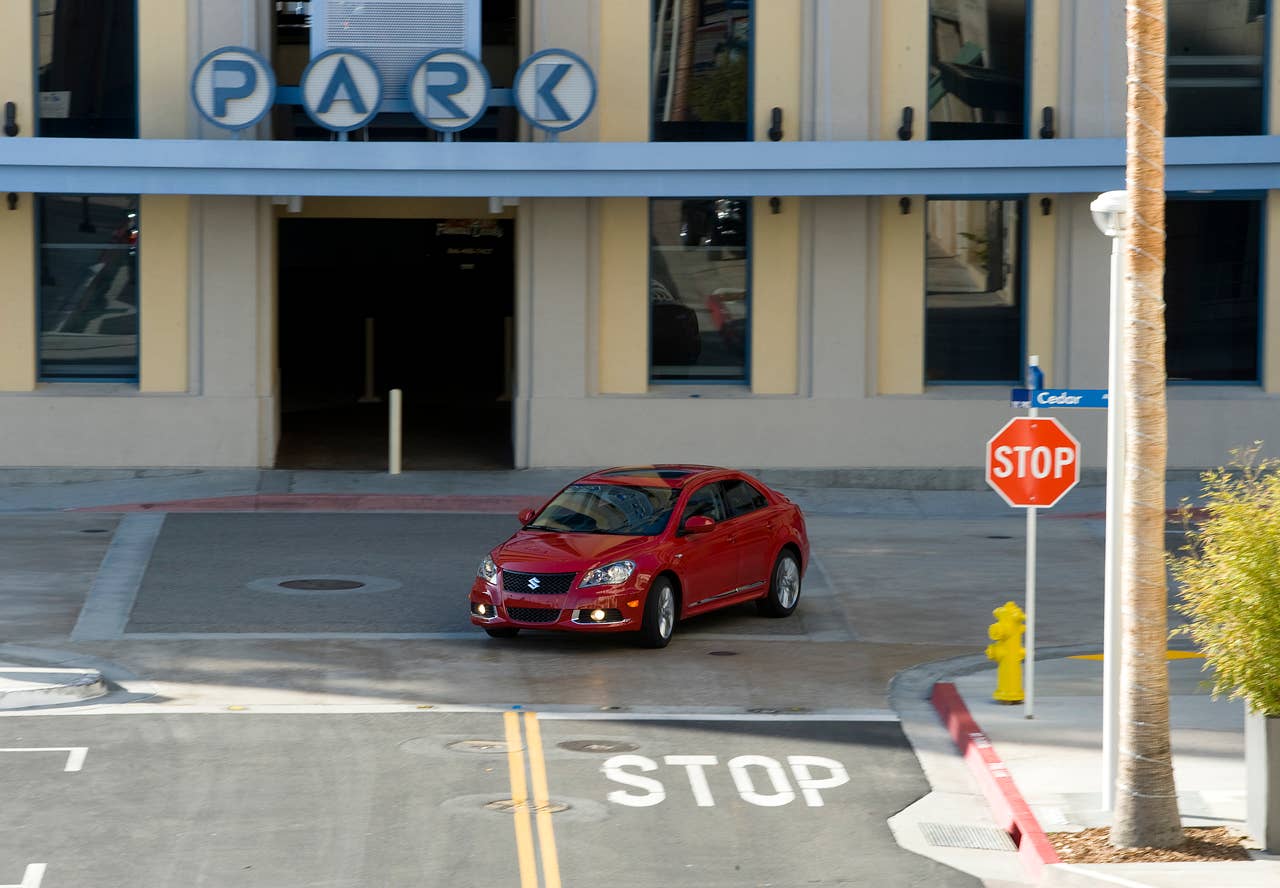 Suzuki Kizashi