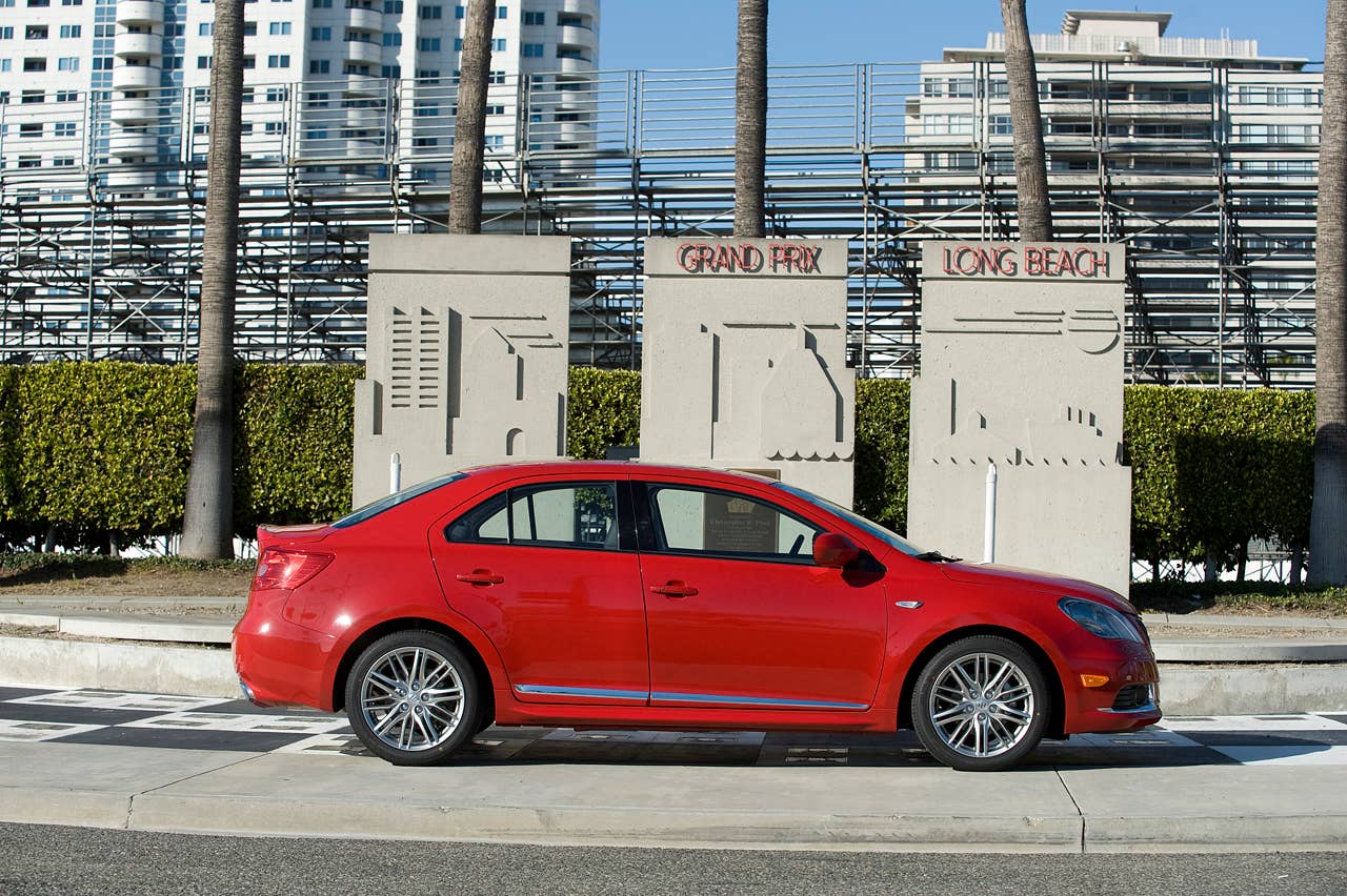 Suzuki Kizashi