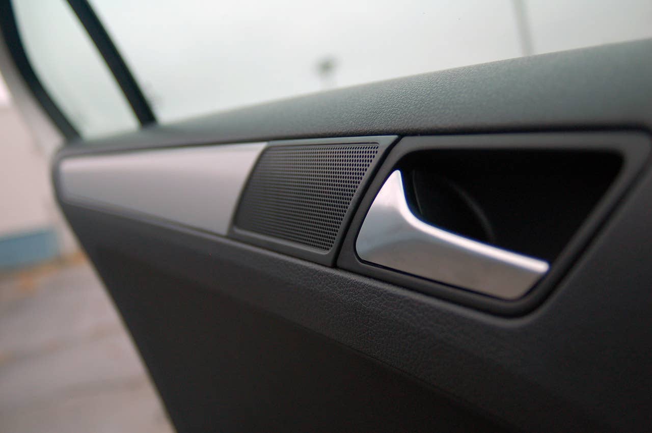 2011 Volkswagen Jetta door panel