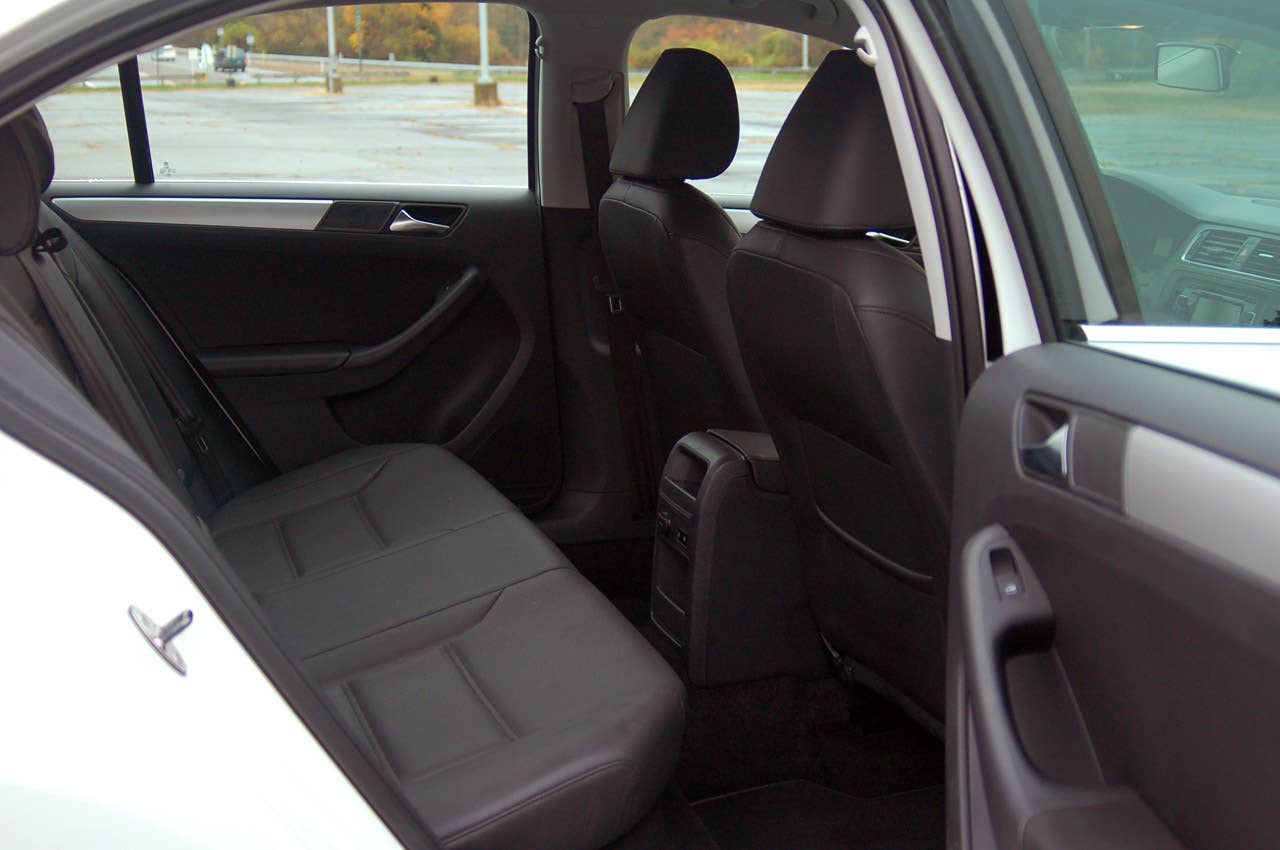 2011 Volkswagen Jetta rear seats