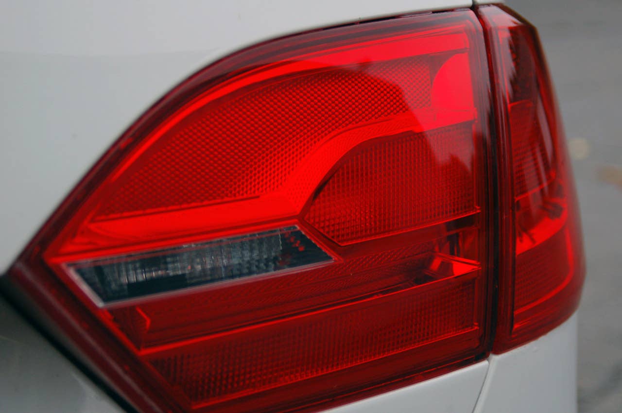 2011 Volkswagen Jetta taillight