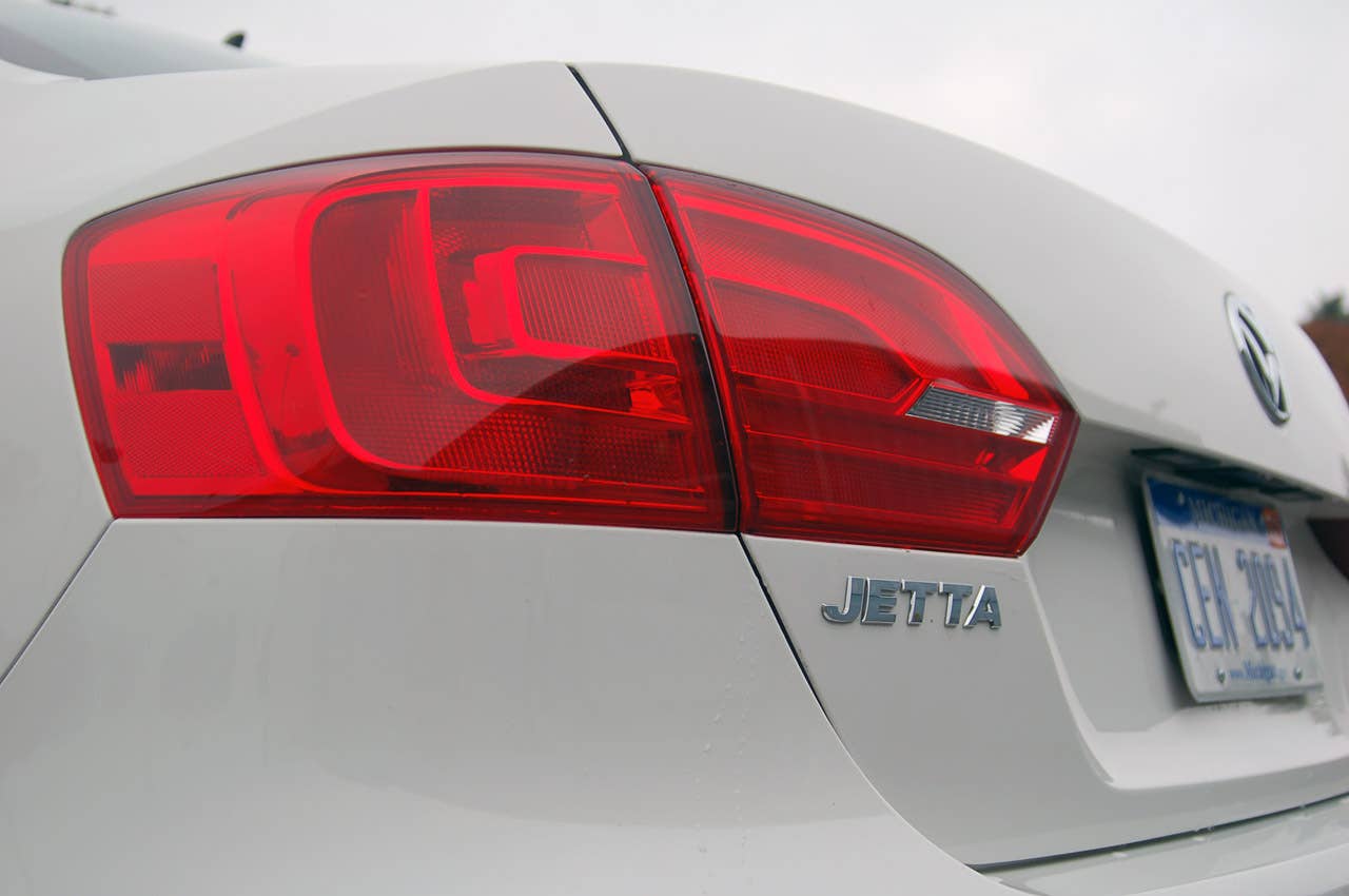 2011 Volkswagen Jetta taillight
