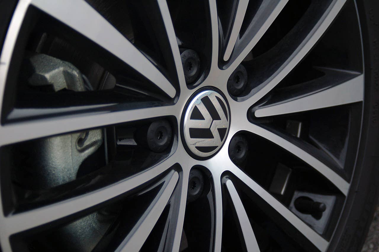 2011 Volkswagen Jetta wheel