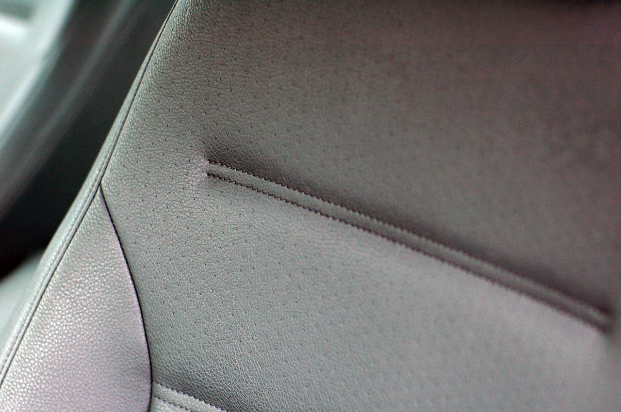 2011 Volkswagen Jetta front seat