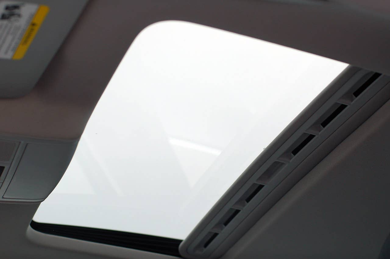 2011 Volkswagen Jetta moon roof