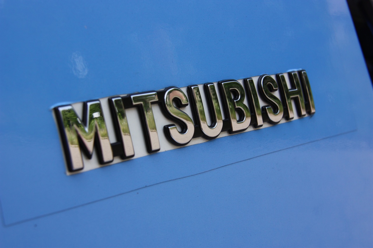 2010 Mitsubishi i-MiEV (JDM) badge