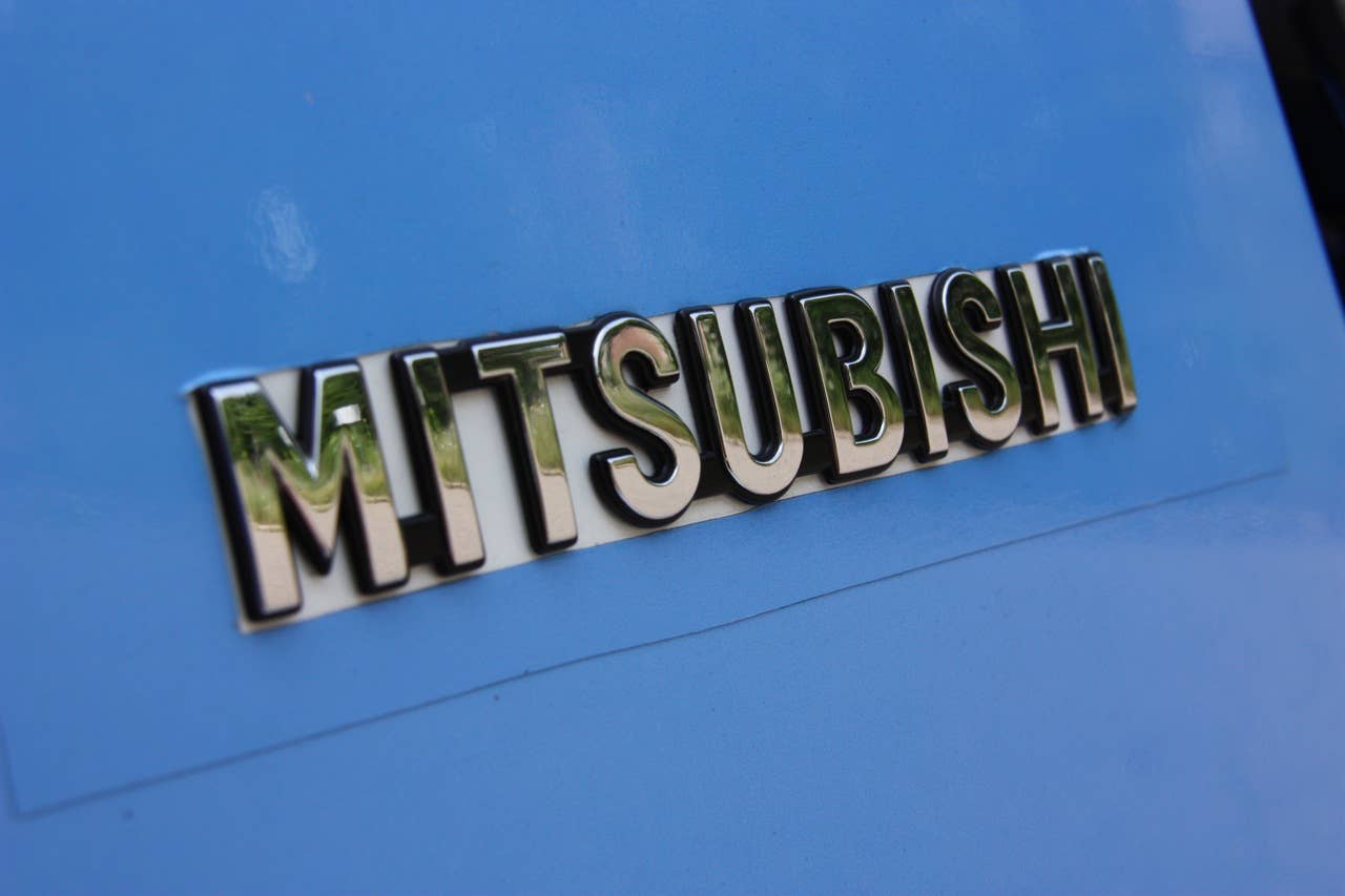 2010 Mitsubishi i-MiEV (JDM) badge