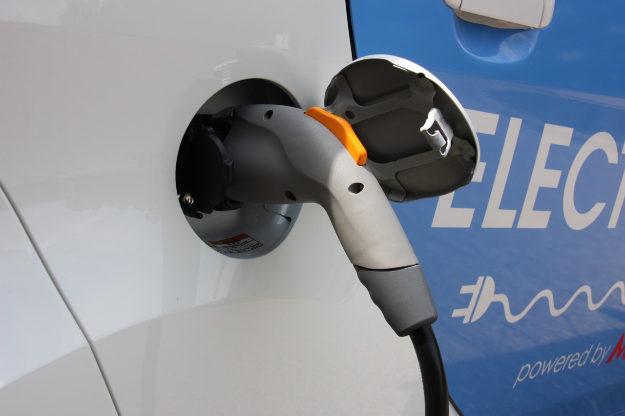 2010 Mitsubishi i-MiEV (JDM) charging port