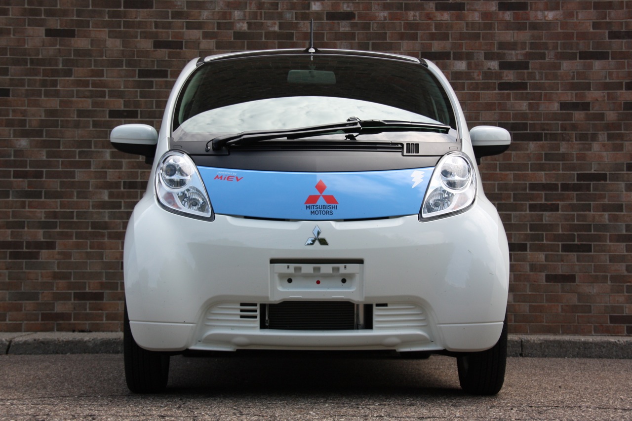 2010 Mitsubishi i-MiEV (JDM), front view