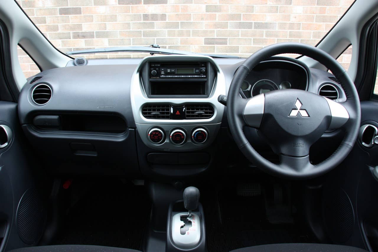2010 Mitsubishi i-MiEV (JDM) interior