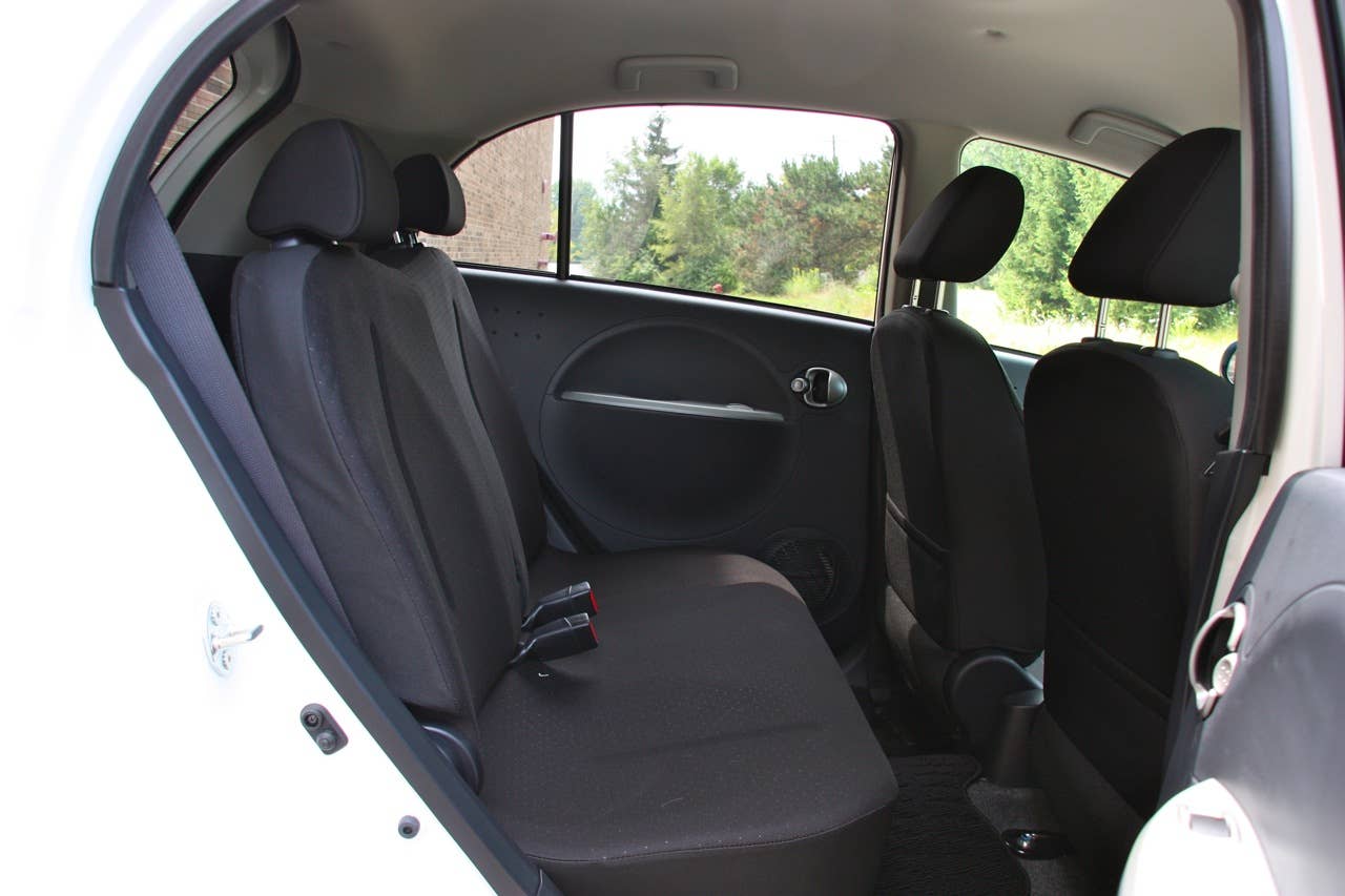 2010 Mitsubishi i-MiEV (JDM) rear seats