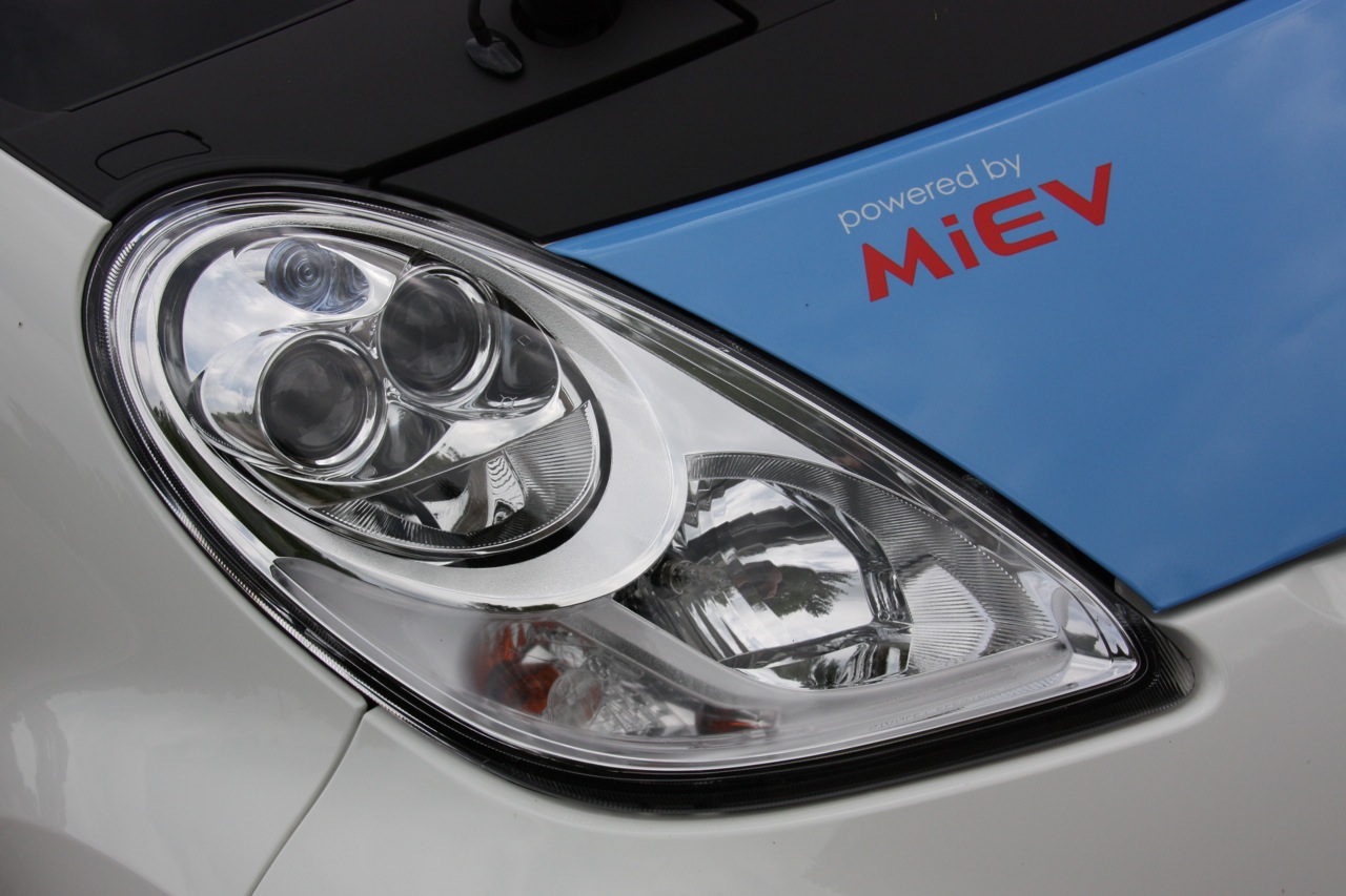 2010 Mitsubishi i-MiEV (JDM) headlight