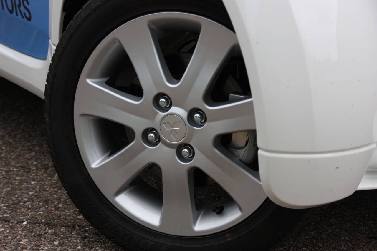2010 Mitsubishi i-MiEV (JDM) wheel