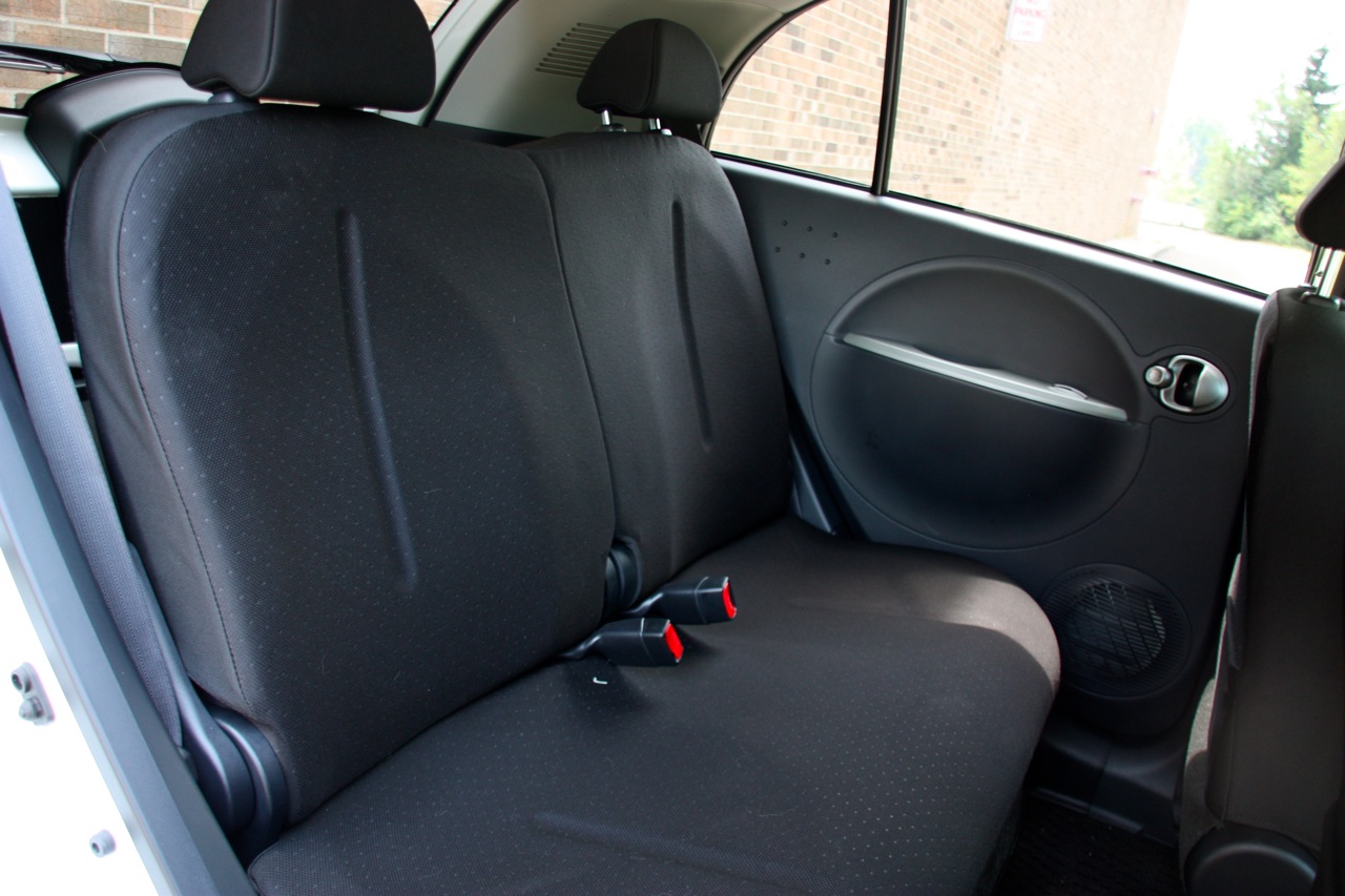 2010 Mitsubishi i-MiEV (JDM) rear seats