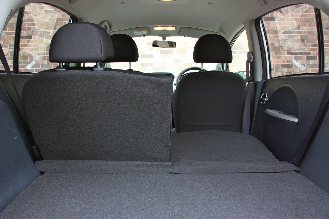 2010 Mitsubishi i-MiEV (JDM) trunk with 50/50 split
