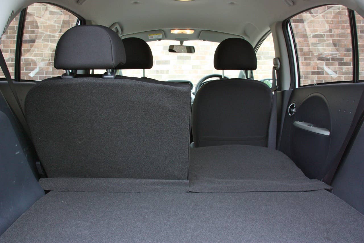 2010 Mitsubishi i-MiEV (JDM) trunk with 50/50 split