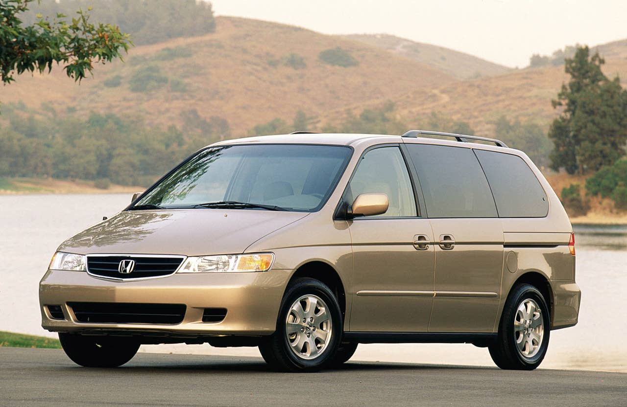 2003 Honda Odyssey.