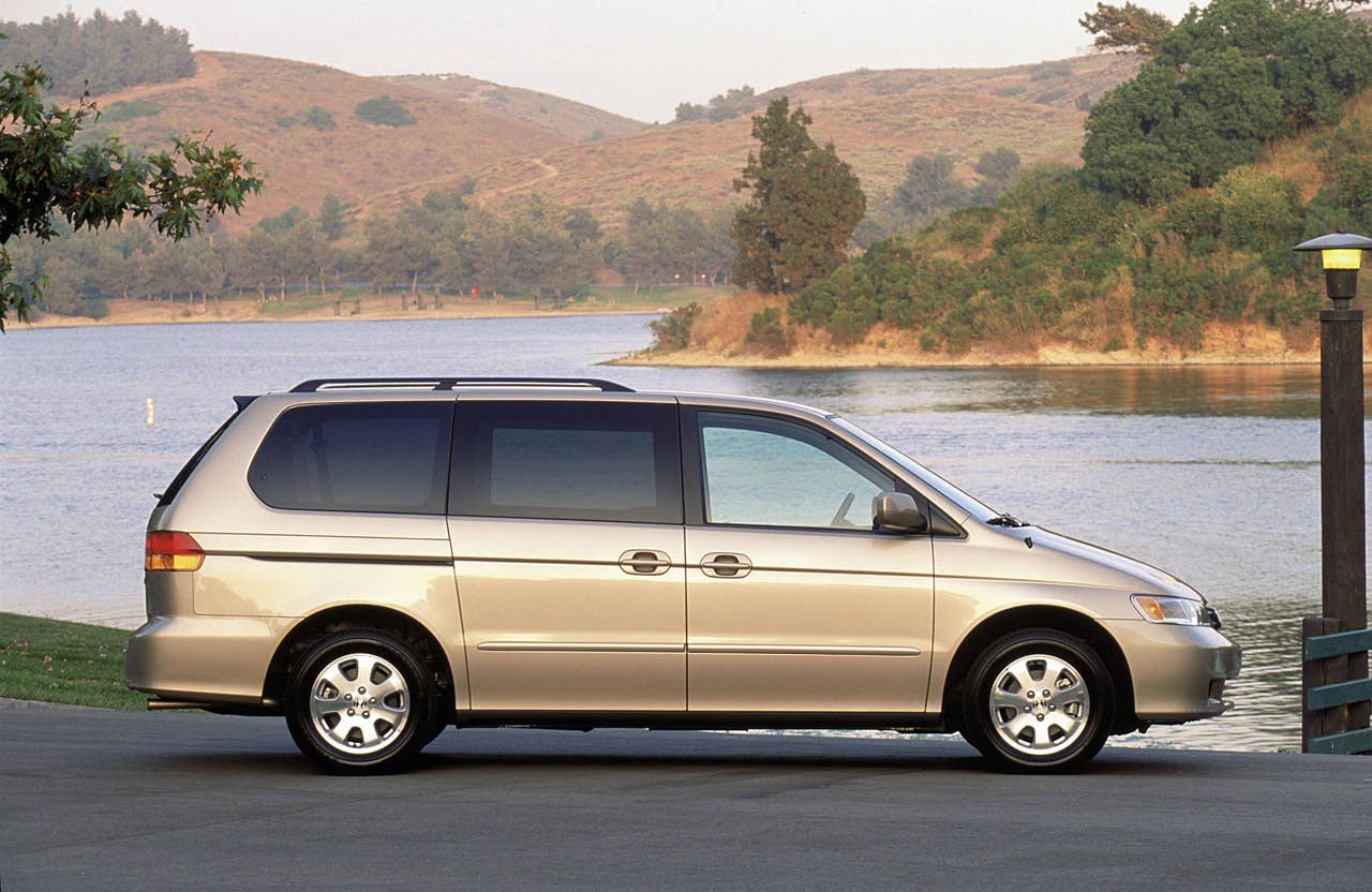 2003 Honda Odyssey.