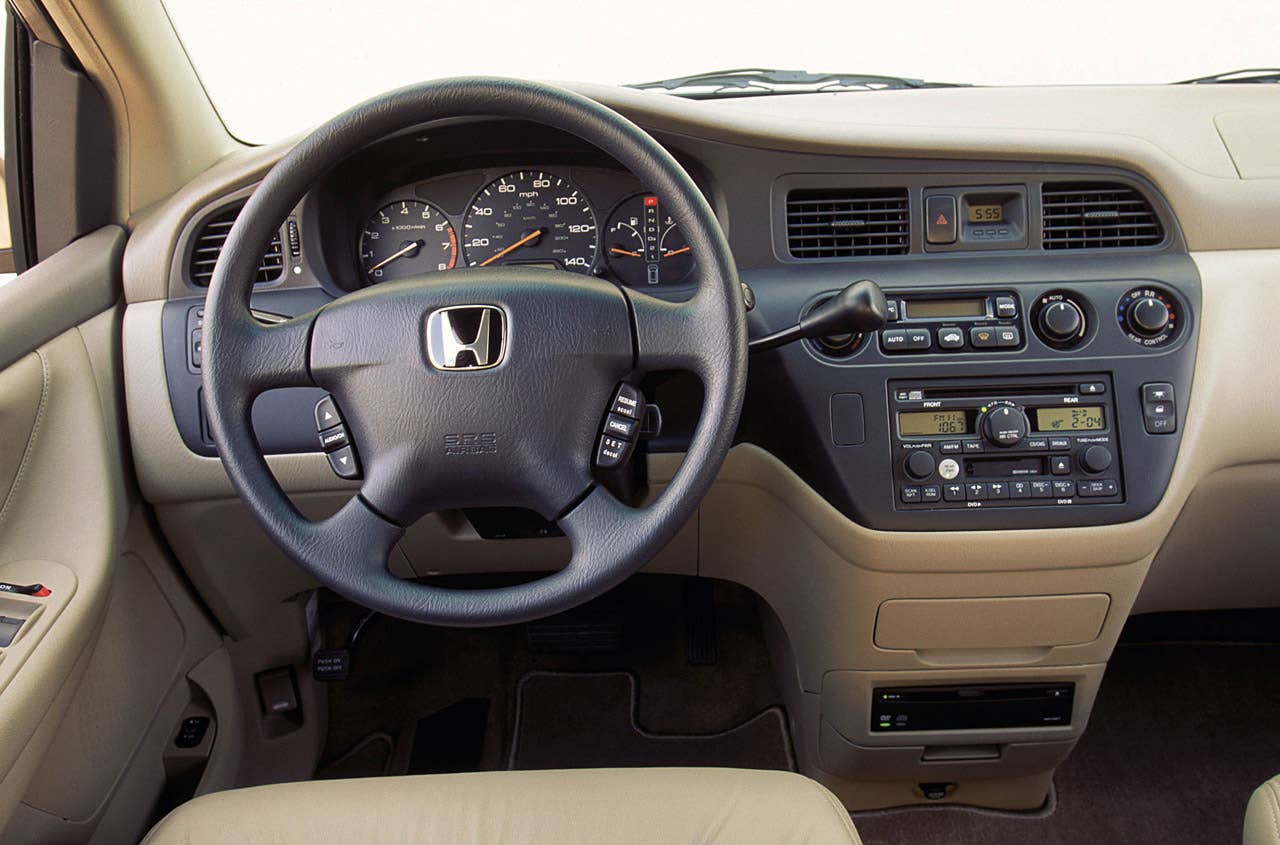 2003 Honda Odyssey.