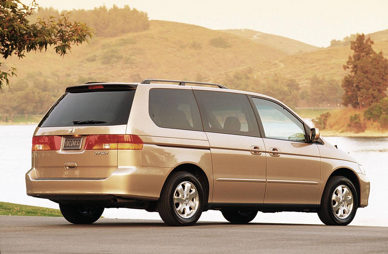 2003 Honda Odyssey.