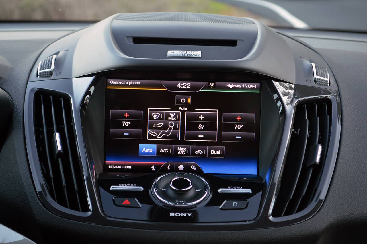 2013 Ford C-Max Energi instrument panel