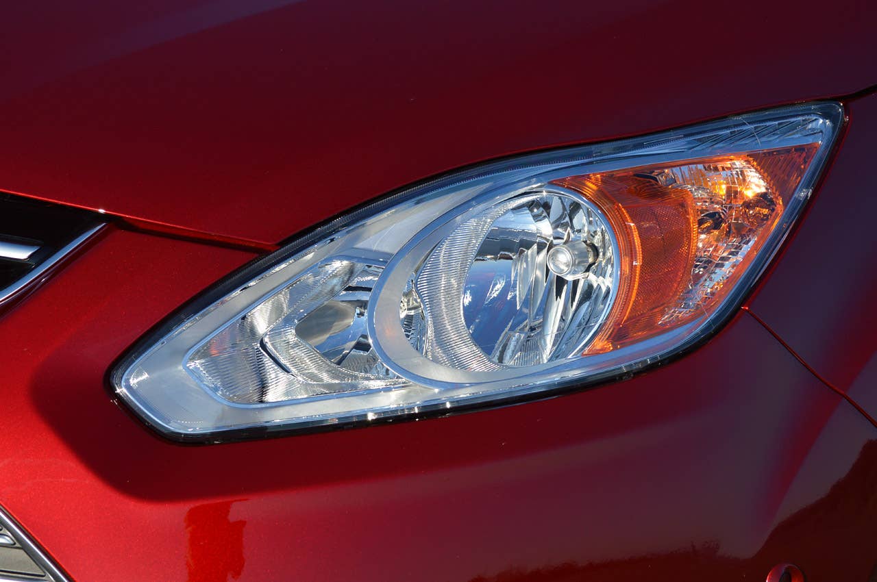 2013 Ford C-Max Energi headlight