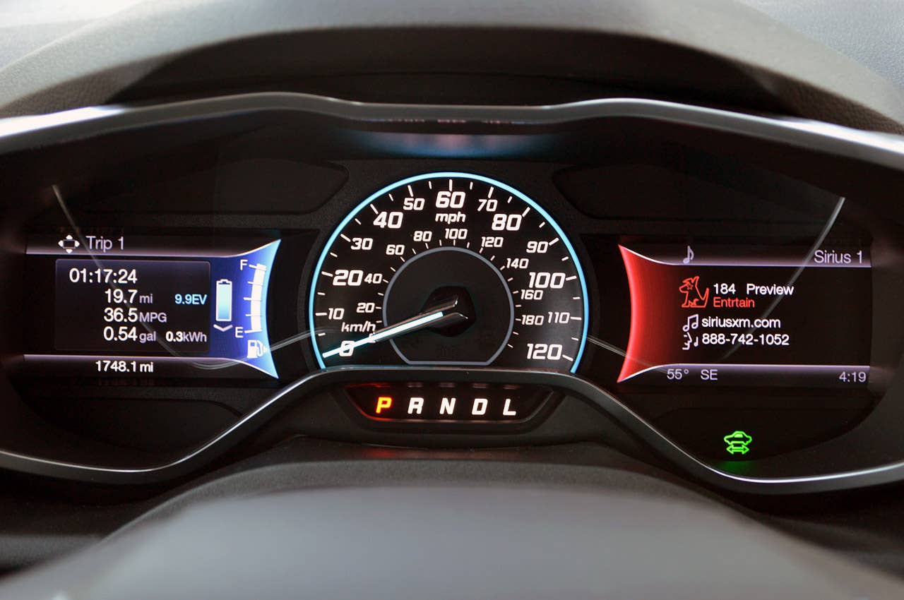 2013 Ford C-Max Energi gauges