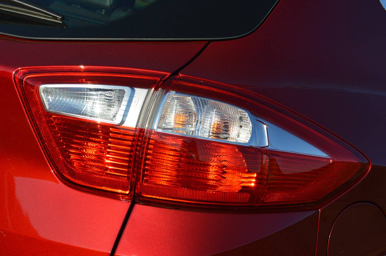 2013 Ford C-Max Energi taillight