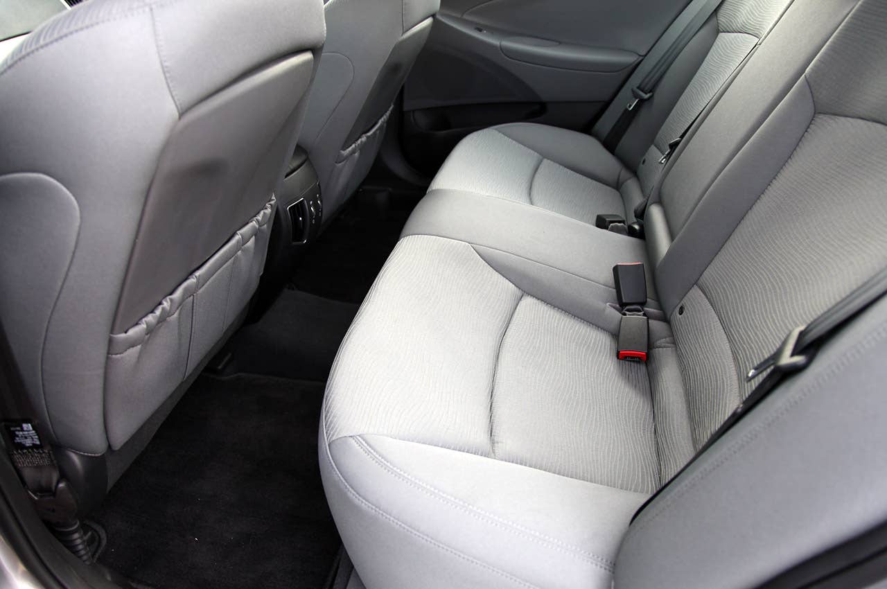 2011 Hyundai Sonata Hybrid rear seats