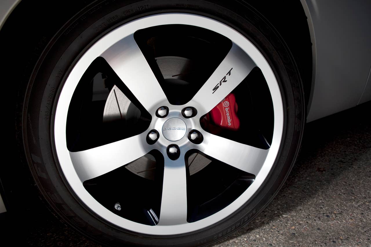 2012 Dodge Challenger SRT8 wheel