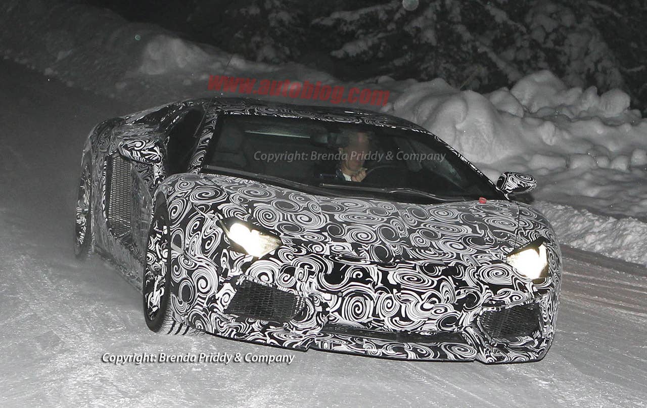 Lamborghini Aventador LP700-4 front