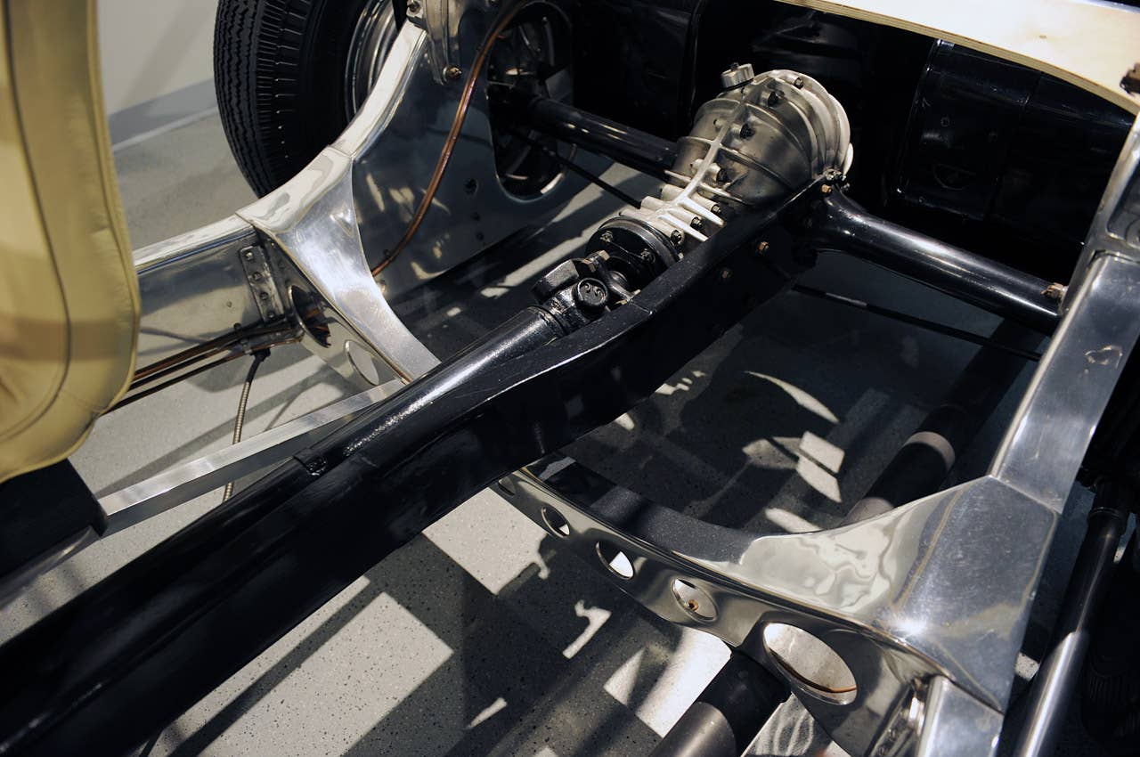 Check out that steam punk rear end! This might be the world's best looking pumpkin. Also, as is the Bugatti way, notice how there's a bout twenty bolts holding the rear axle in place -- per side